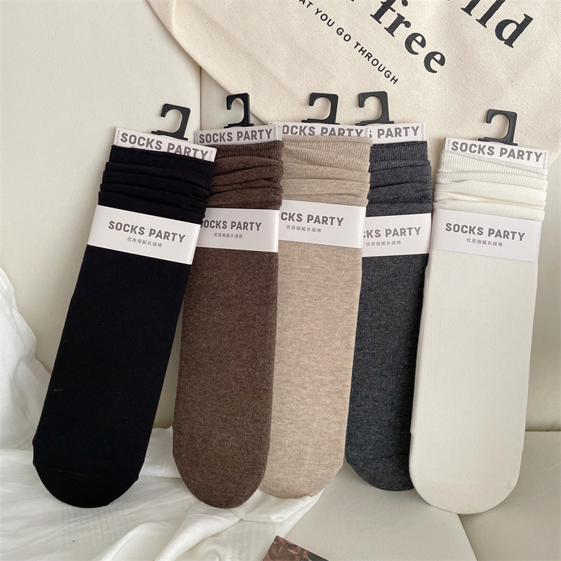 Wholesale autumn and winter women's gray stacked socks, coffee-colored mid-calf socks, Korean style seamless socks, versatile long cotton socks, anti-pilling
