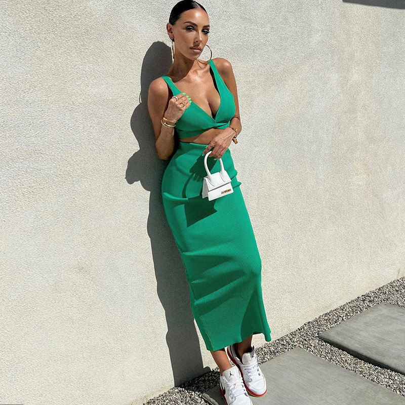 New 2023 Amazon sexy deep V vest high-waisted hip-hugging skirt set for women, cross-border trade to Europe and America