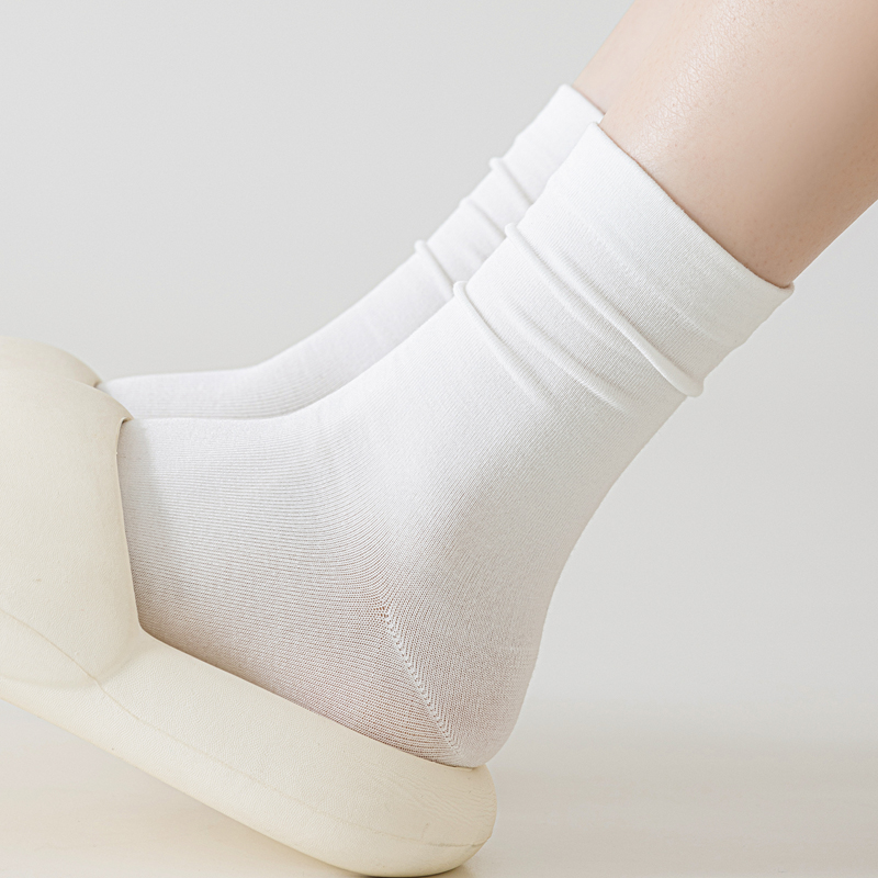 Maternal and infant grade 7A antibacterial pure cotton socks for women, suitable for spring and autumn, odor-resistant, mid-calf length, stackable, white, seamless, postpartum socks