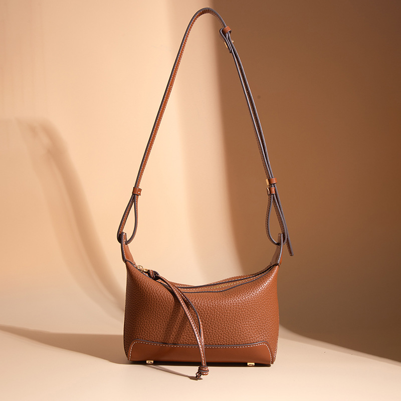 Dumpling Bag Crossbody Bag with Textured Leather Women's Bag Versatile Fashion Casual Women's Bag Light Luxury High-End Feel
