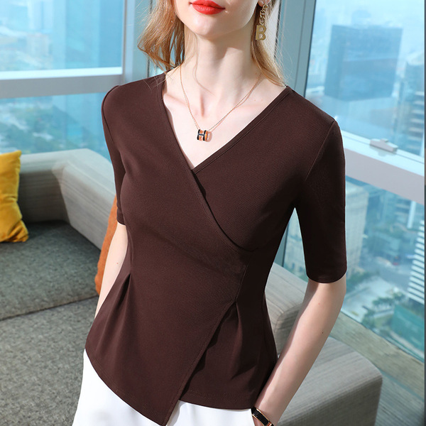 中袖t恤女2023新款女装交叉v领半袖棉体恤不对称收腰小众别致上衣