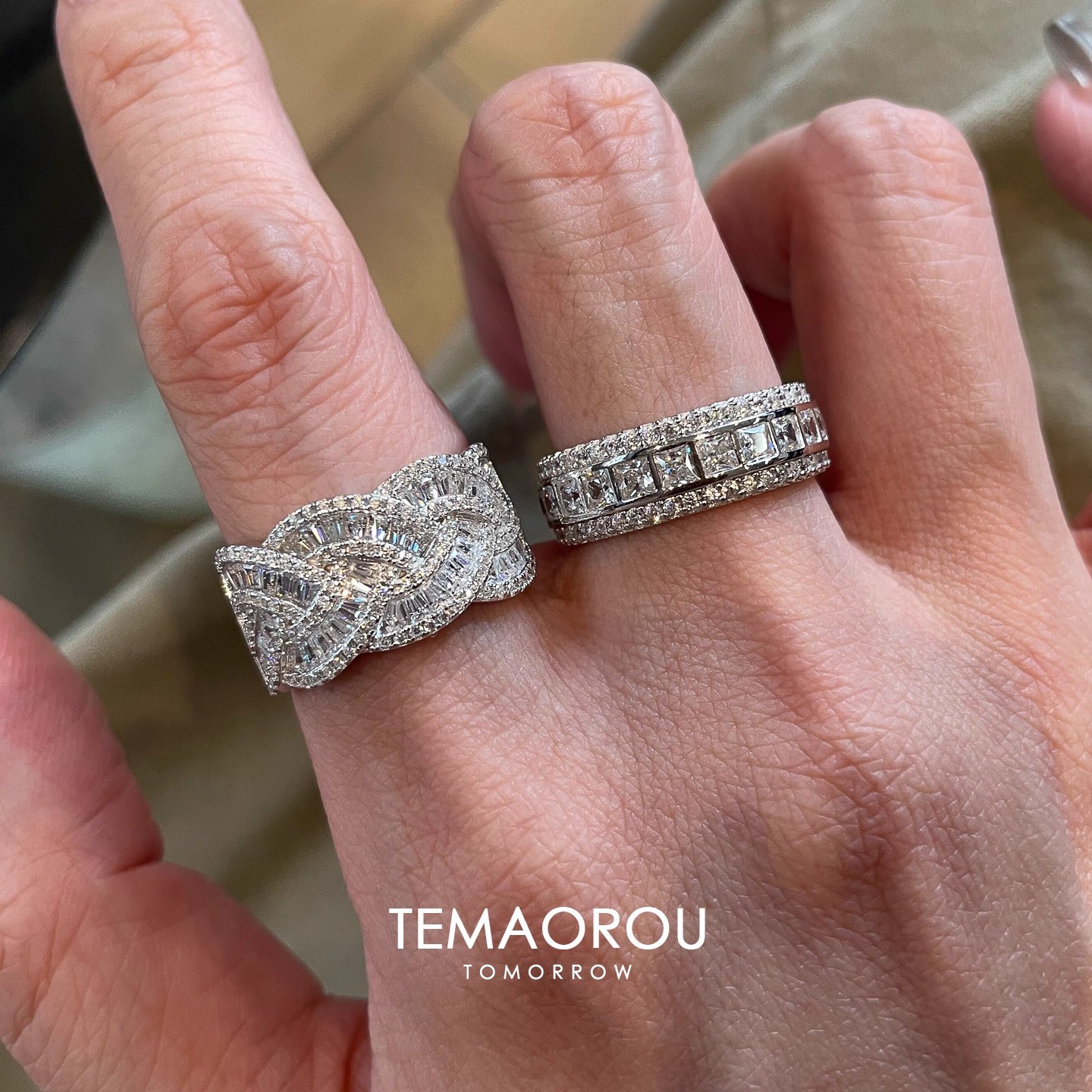Unique Vintage Stacking Heavy Work Diamond Ring Flashy Old Money Style Index Finger Ring with Elegance and Luxury